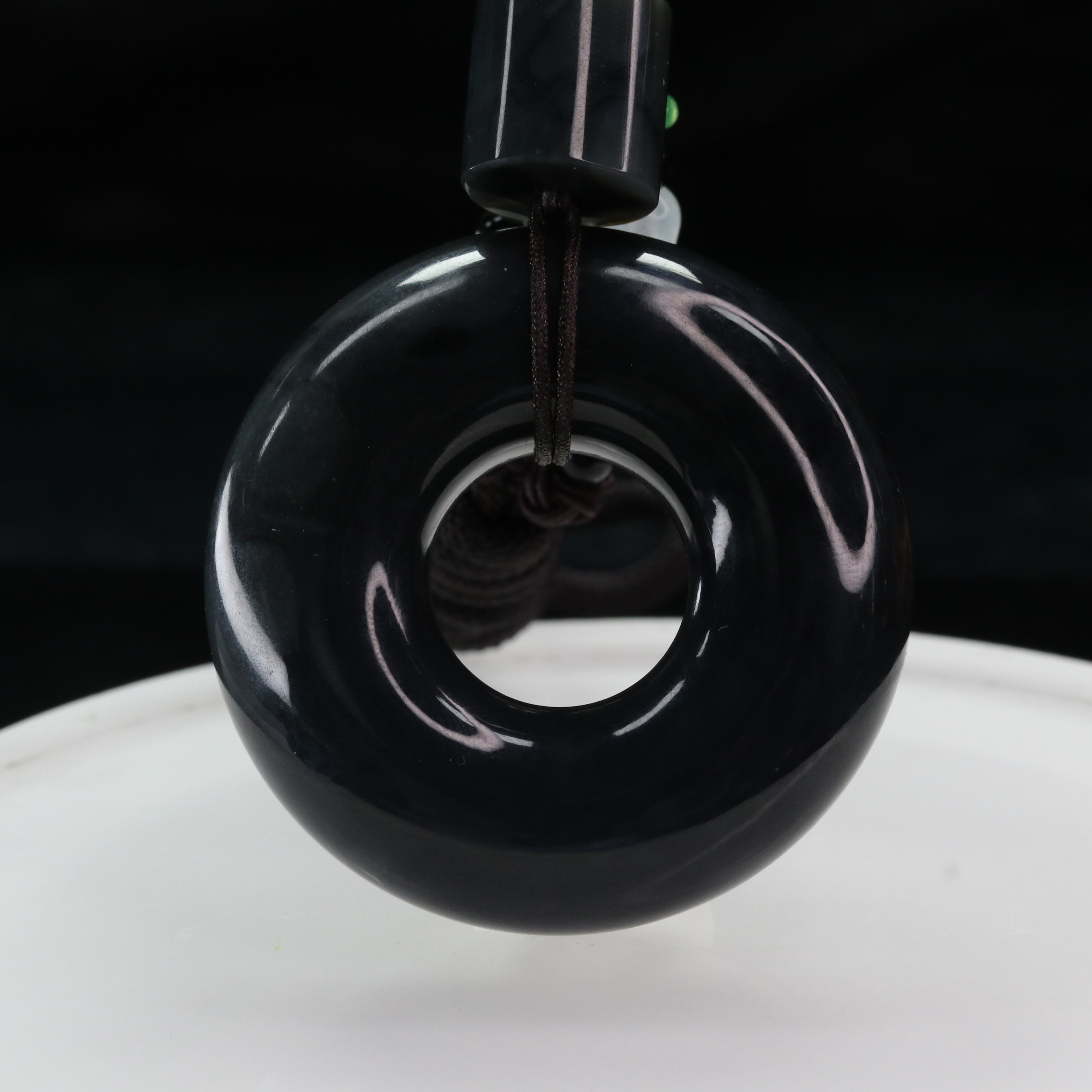 63和田玉青花扣/上海嘉禾拍卖