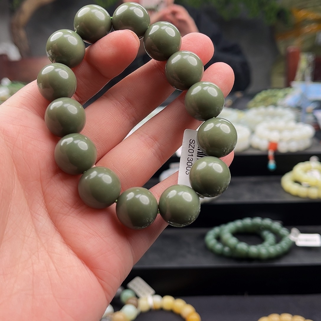 和田玉手串未镶嵌茗*