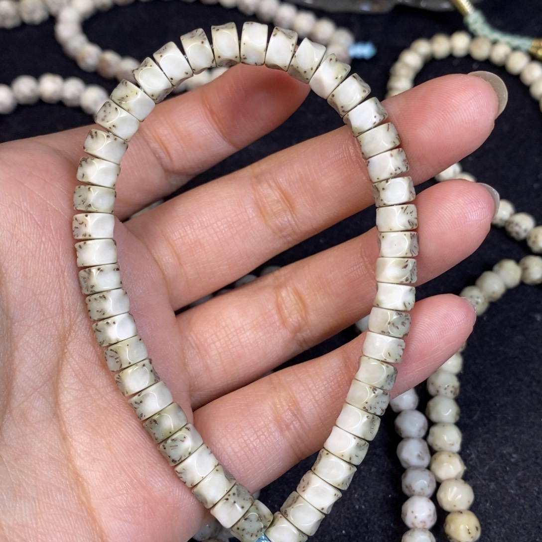 星月菩提吊坠星月菩提4*7