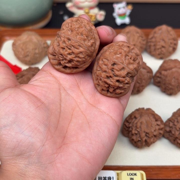 L***4把件文玩核桃宫灯43