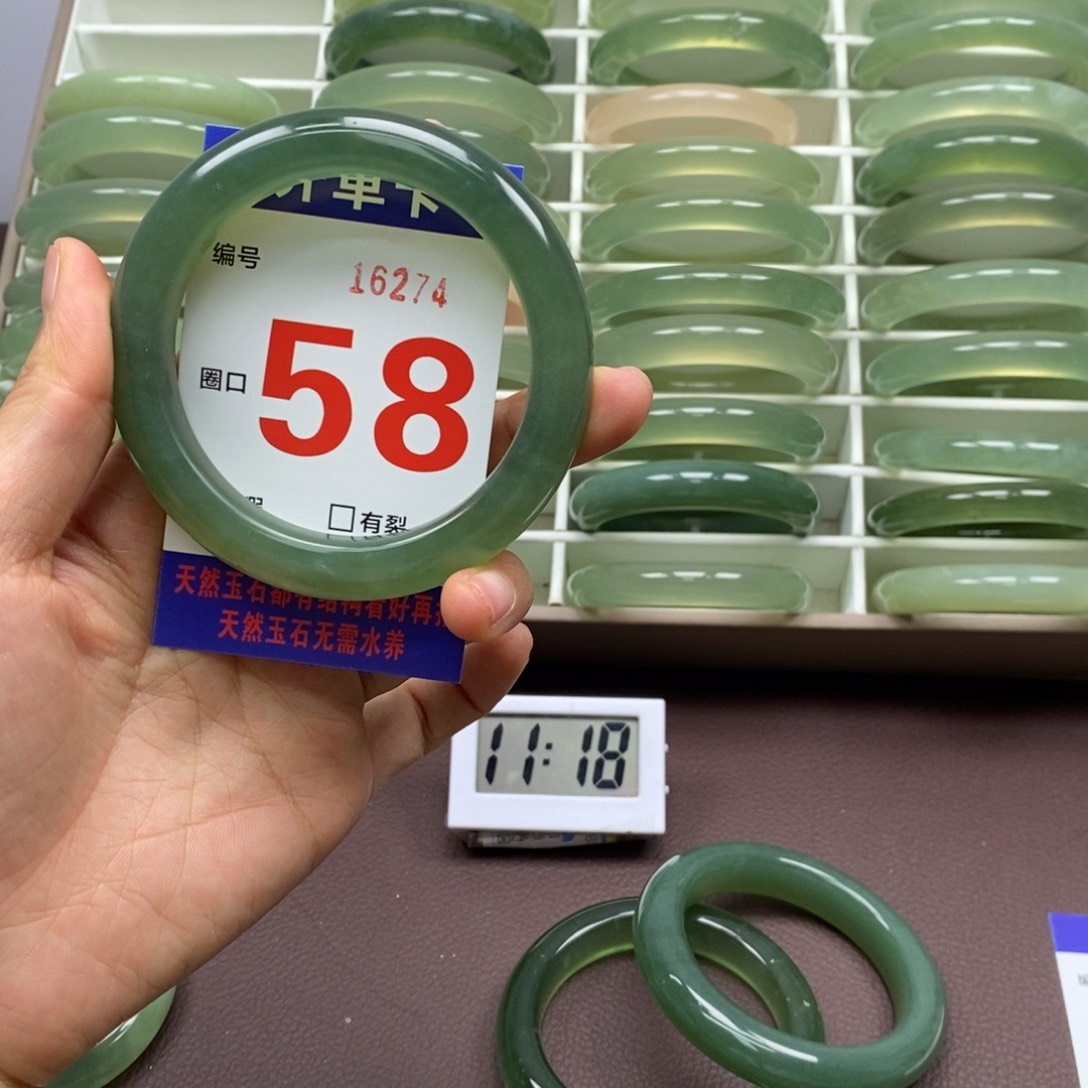 未镶嵌蛇纹石玉手镯