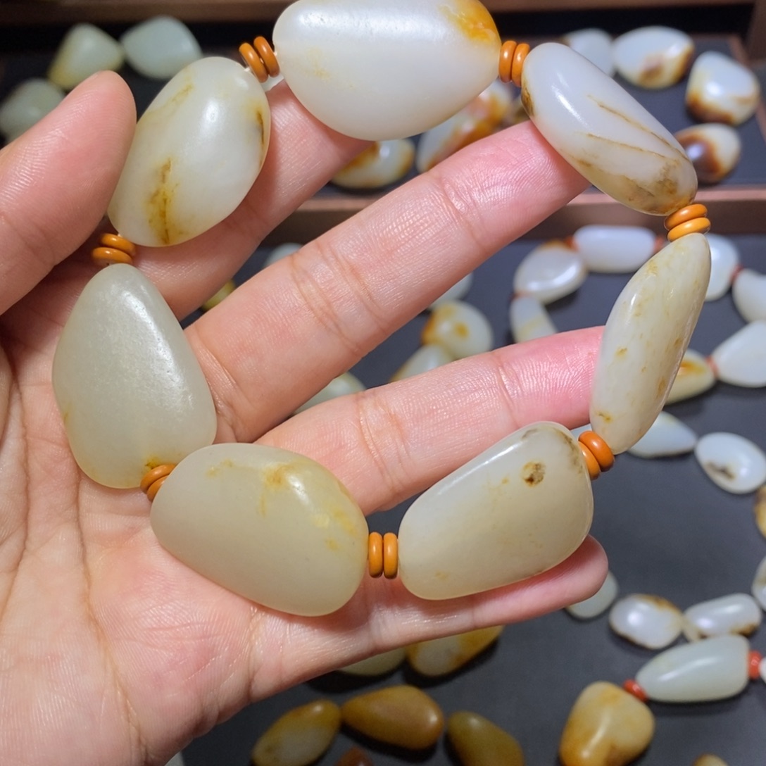 和田玉未镶嵌手链