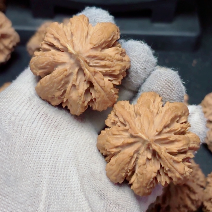 洋***哥文玩核桃把件秦岭灯笼15