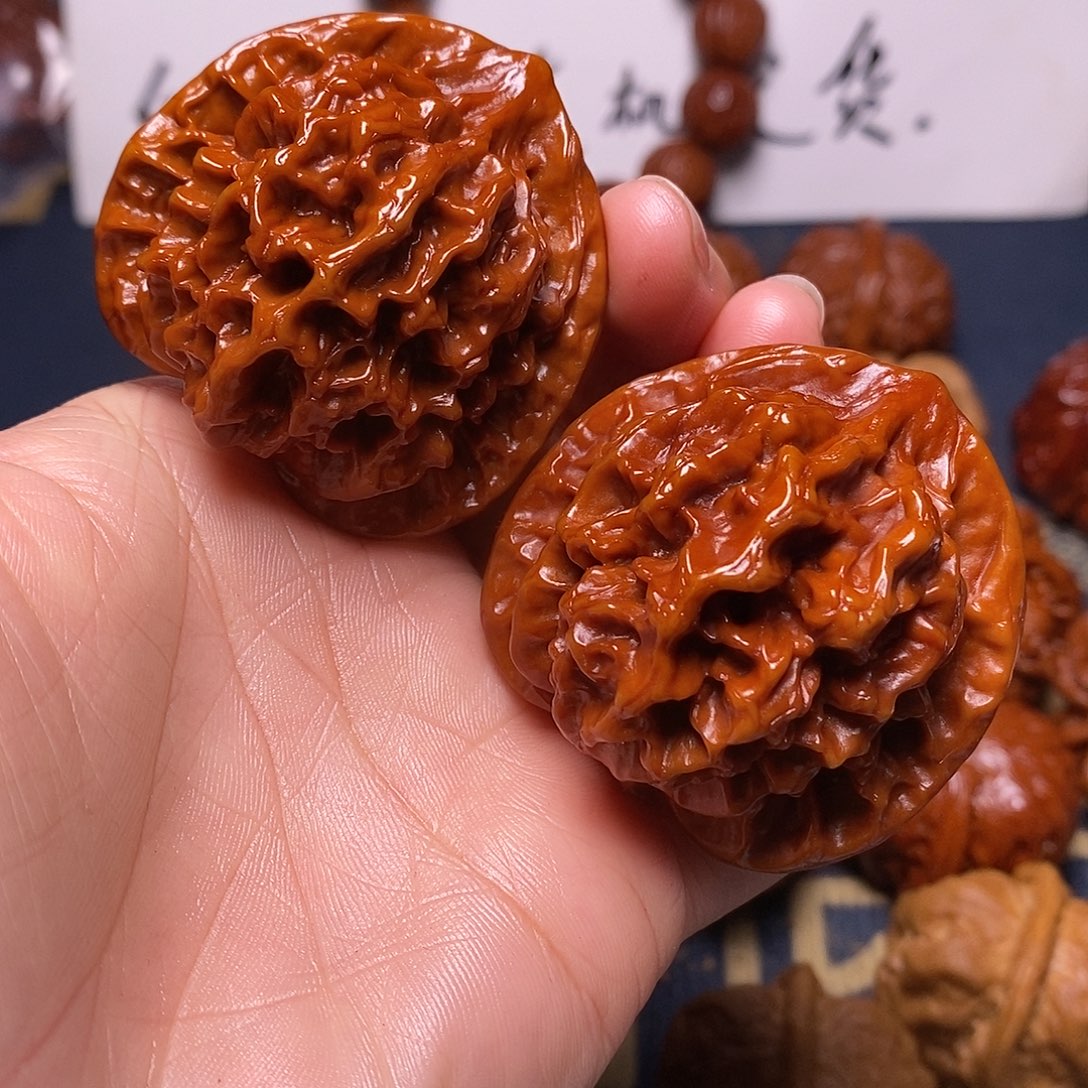 谈***生吊坠文玩核桃46帝王