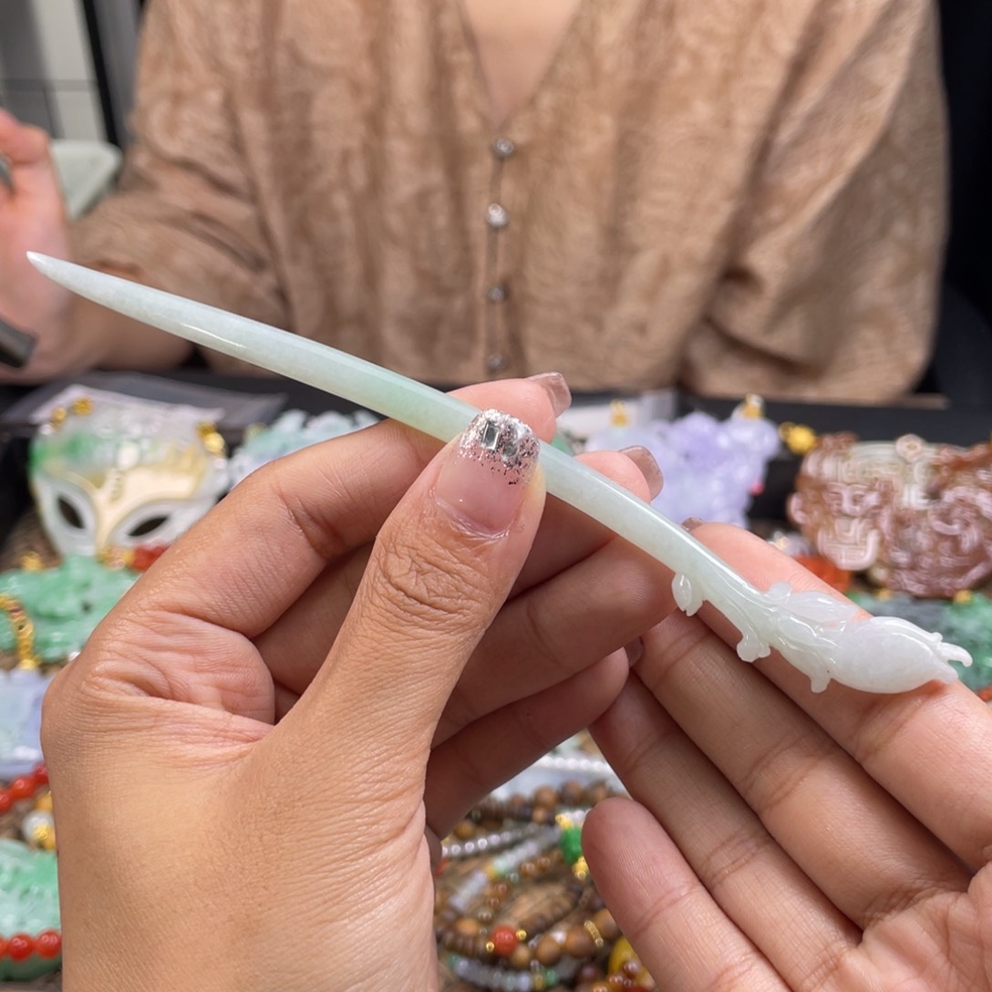 翡翠未镶嵌颈饰代编织