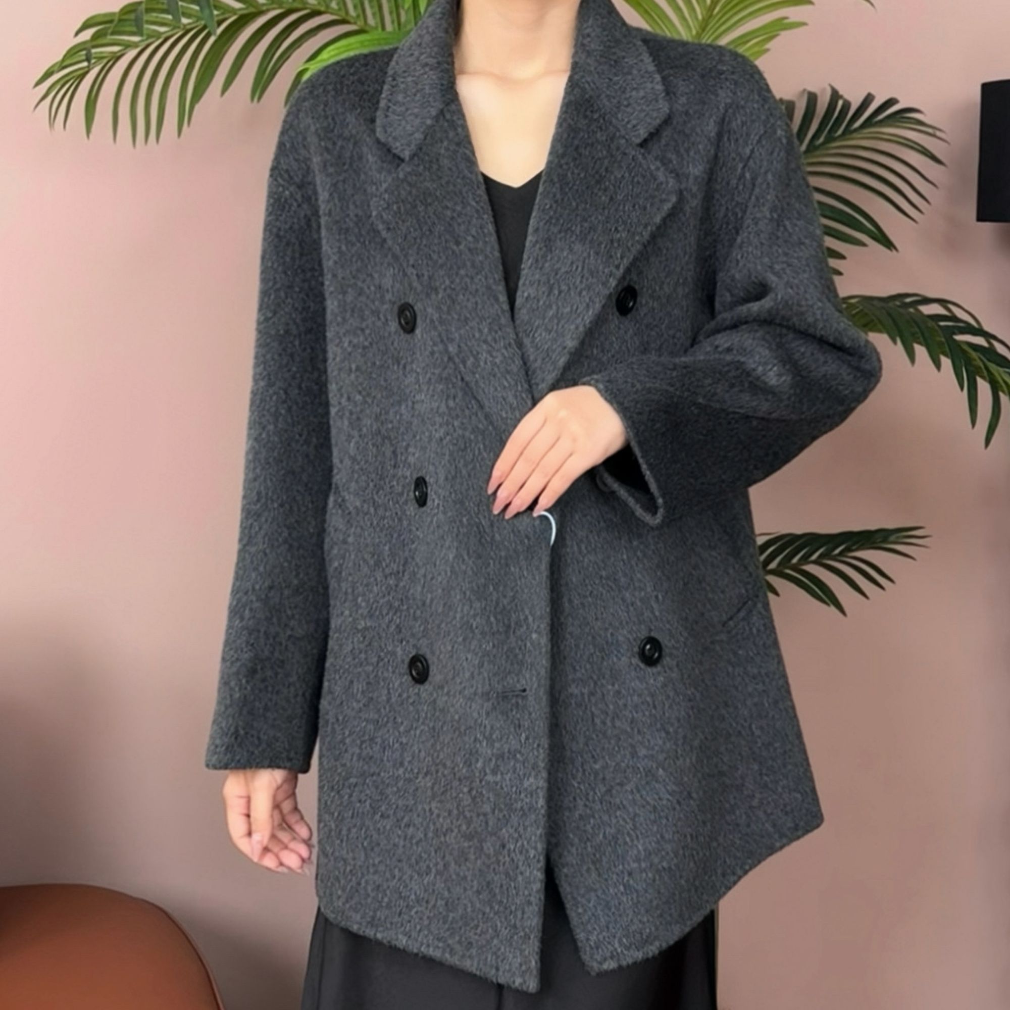 【严选】2025新款短款羊毛羊驼毛大衣秋冬装经典大码显瘦双排扣8830