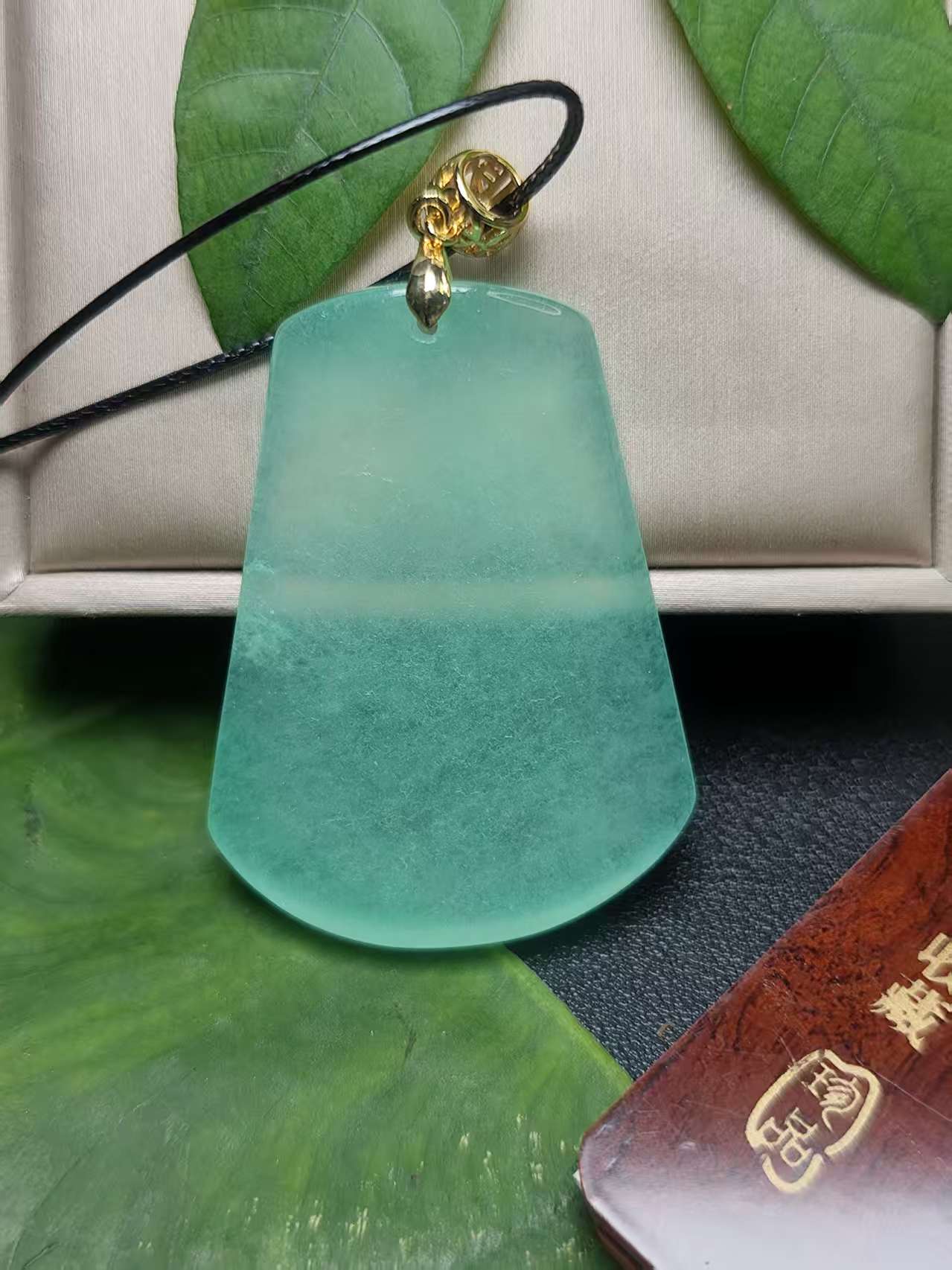 有钱人珠宝-古典优雅现代轻奢独特气质多样择优发-无事牌01