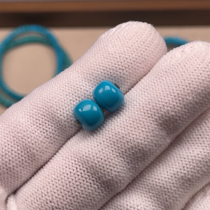 女***佳绿松石未镶嵌珠宝奇石8.2