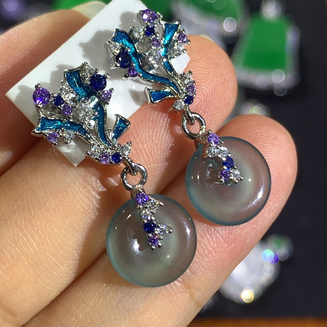 翡翠未镶嵌耳饰8、