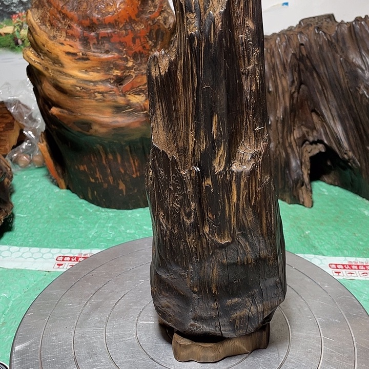 段***道玉土沉香香木摆件