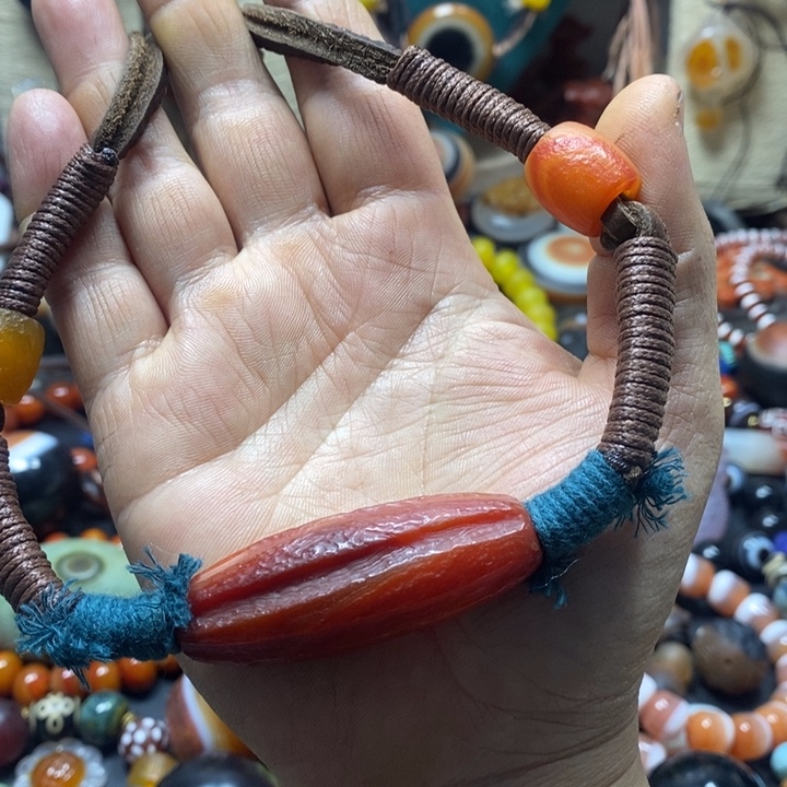 绿***踪玛瑙/玉髓未镶嵌颈饰