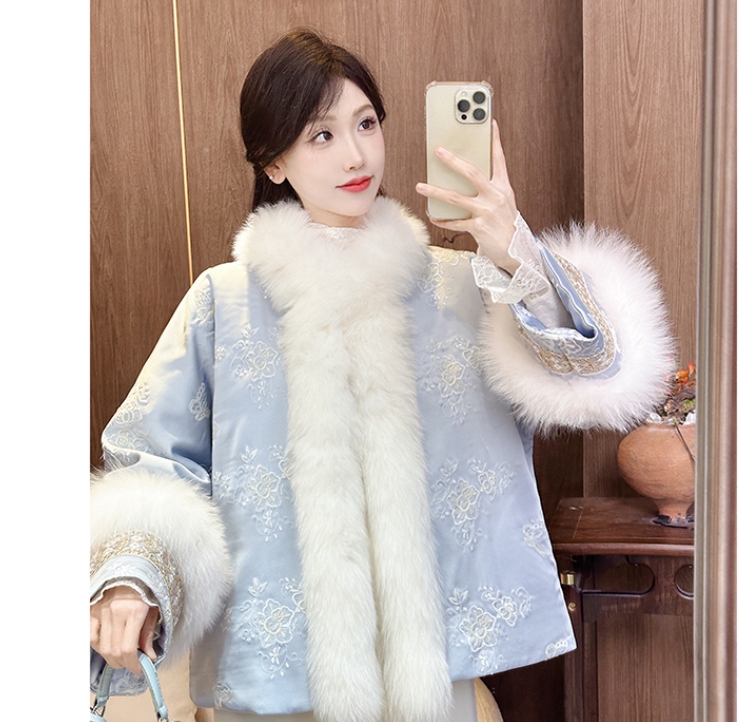 【果果家优选】冬刺绣提花外套