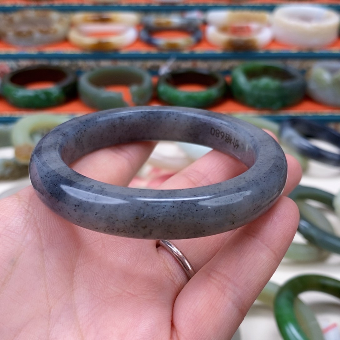 和田玉手镯57.5未镶嵌