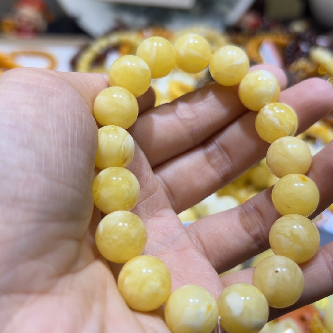 琥珀珠宝奇石未镶嵌