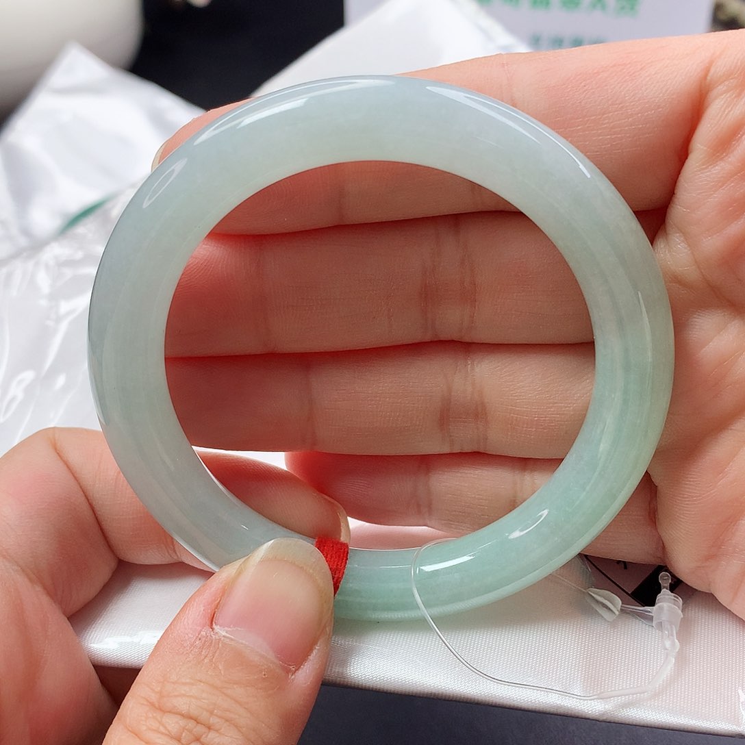 未镶嵌手镯（圆镯）翡翠6