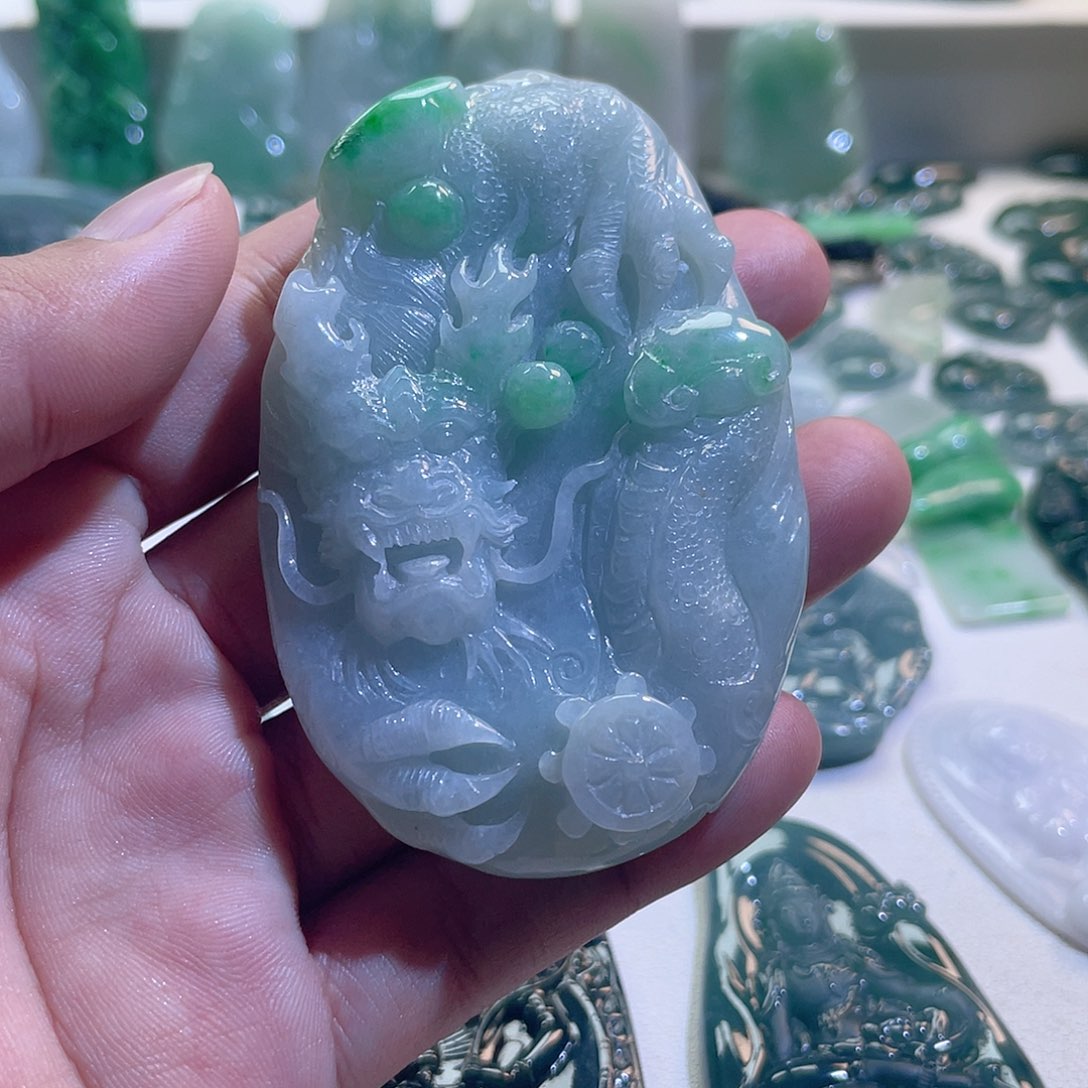 翡翠颈饰未镶嵌翡翠挂件