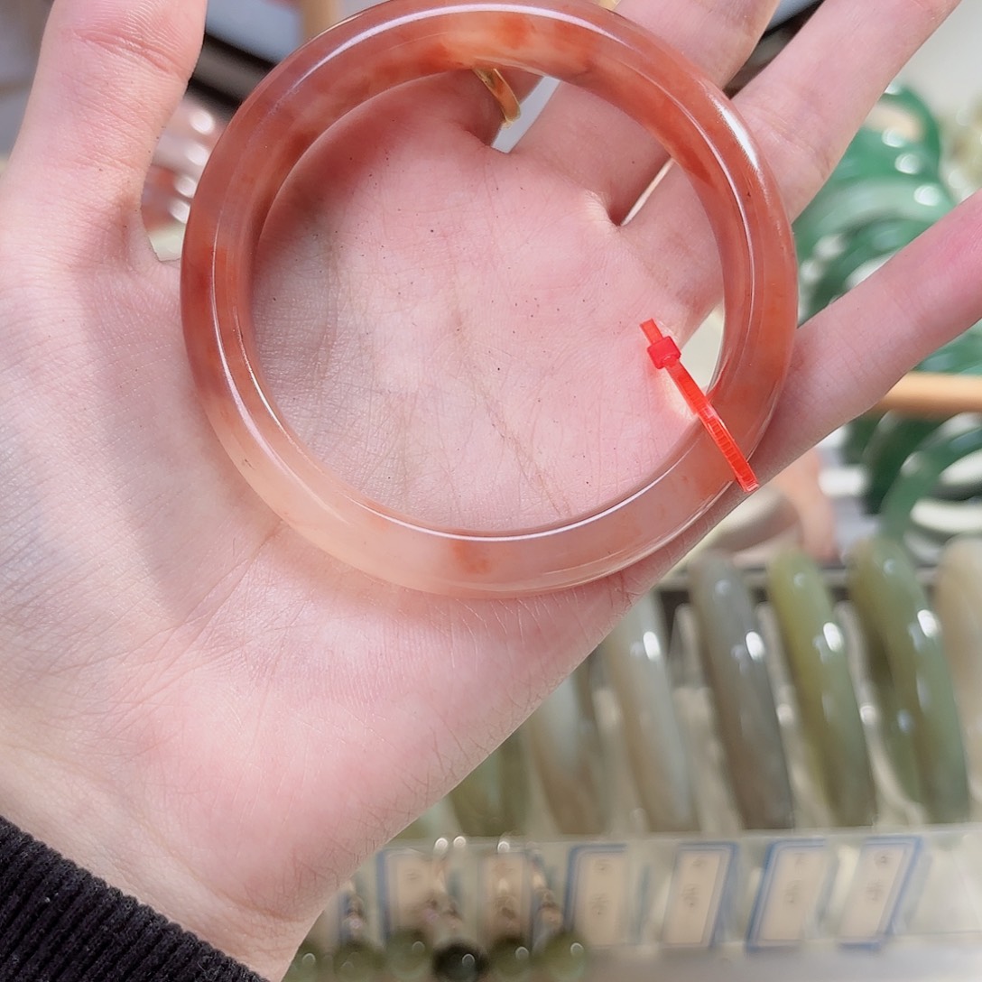 石英质玉手镯未镶嵌花*儿