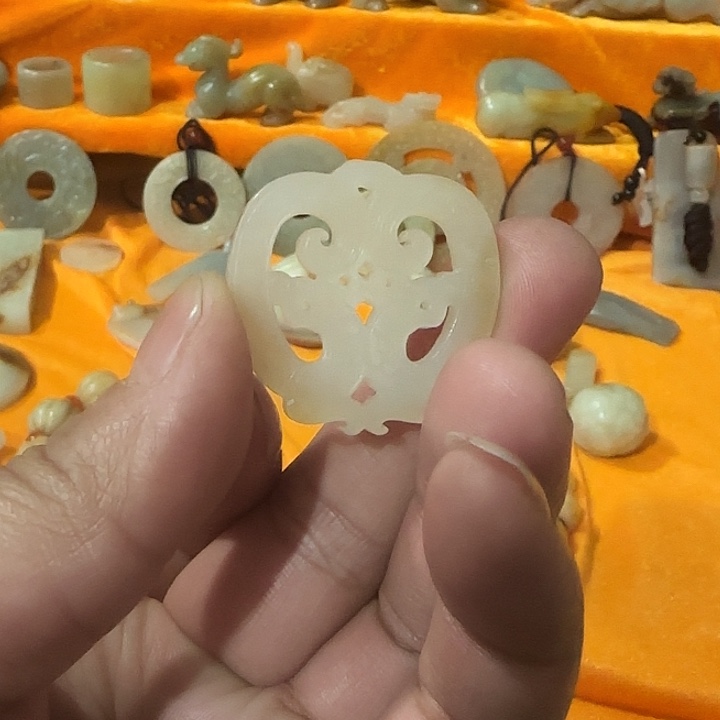 翡翠未镶嵌挂件玉壁