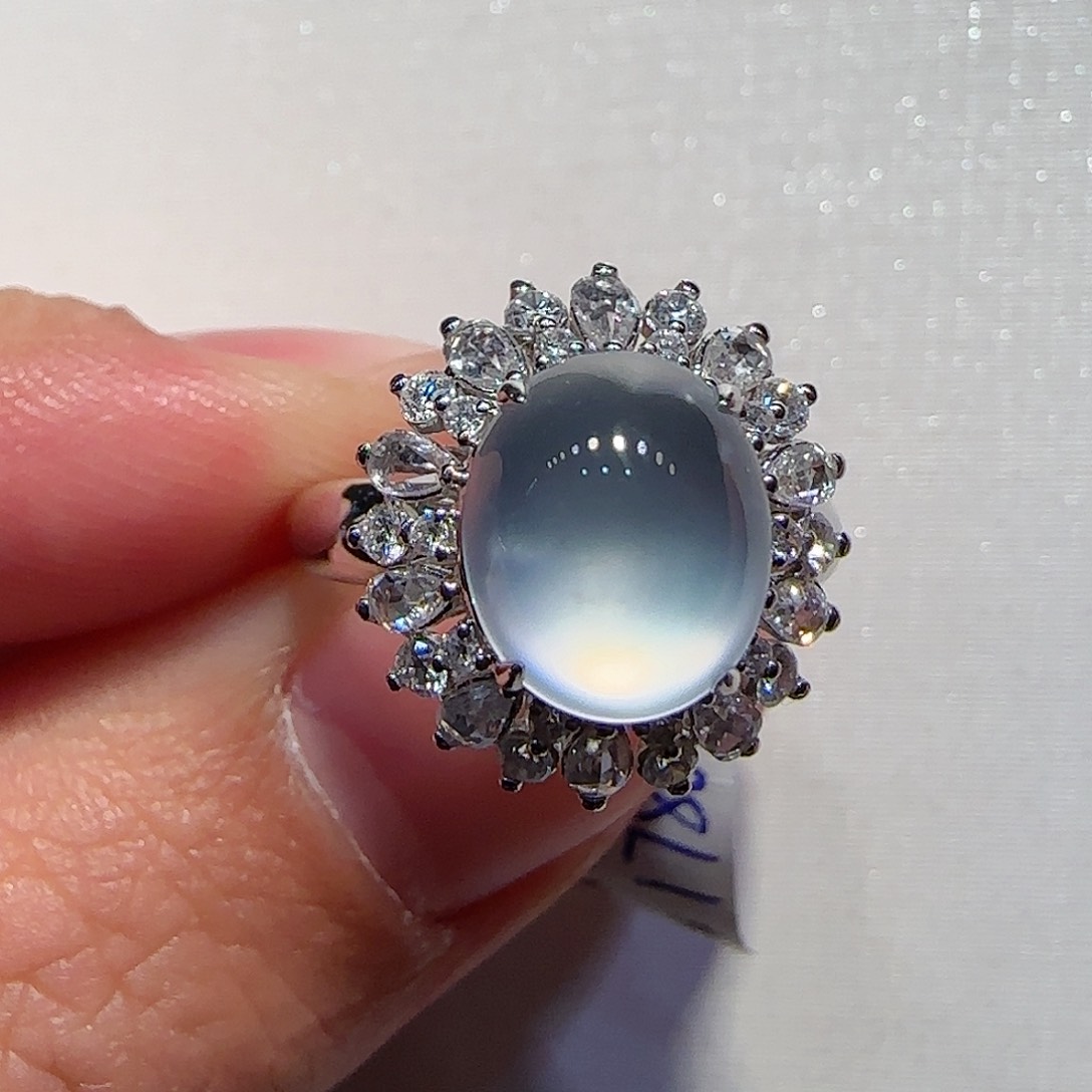 翡翠戒指18K金镶嵌戒指