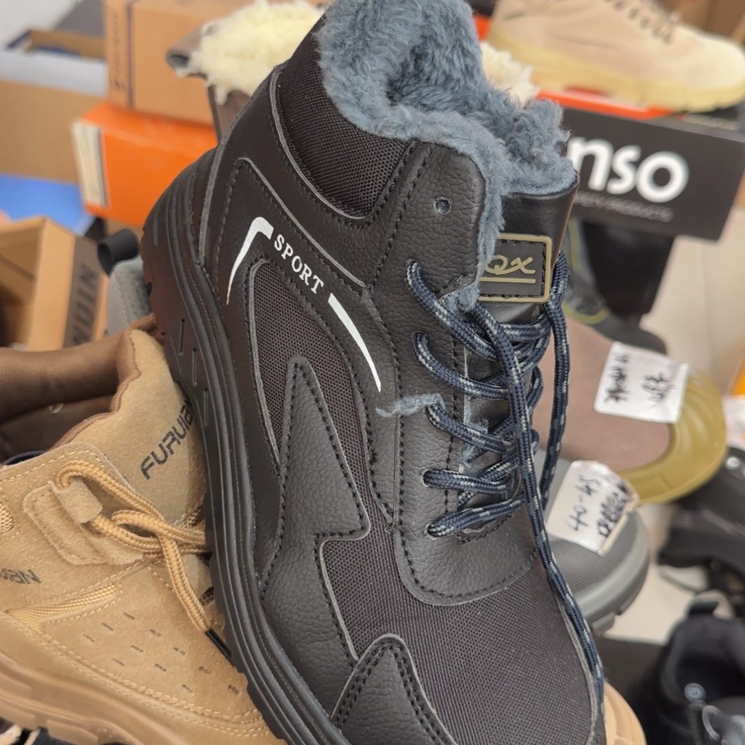 45码黑皮 橡胶底棉鞋福利