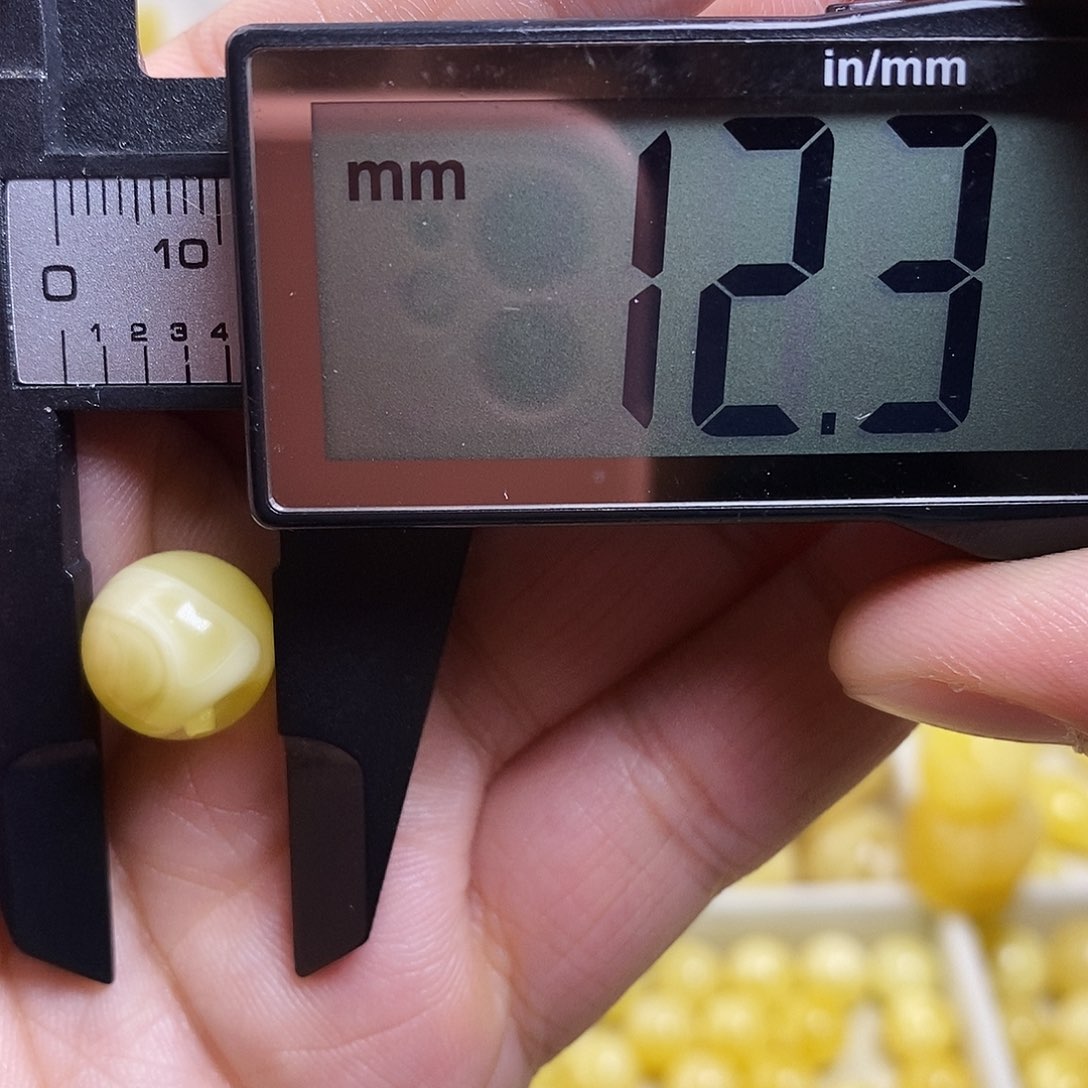 裸石琥珀未镶嵌蜜蜡圆珠