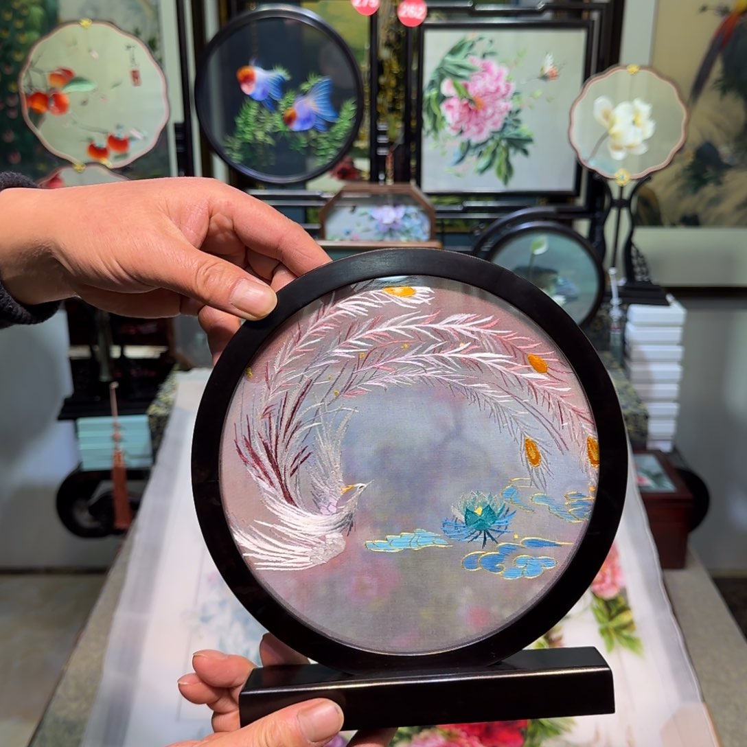 刺绣刺绣工艺精湛