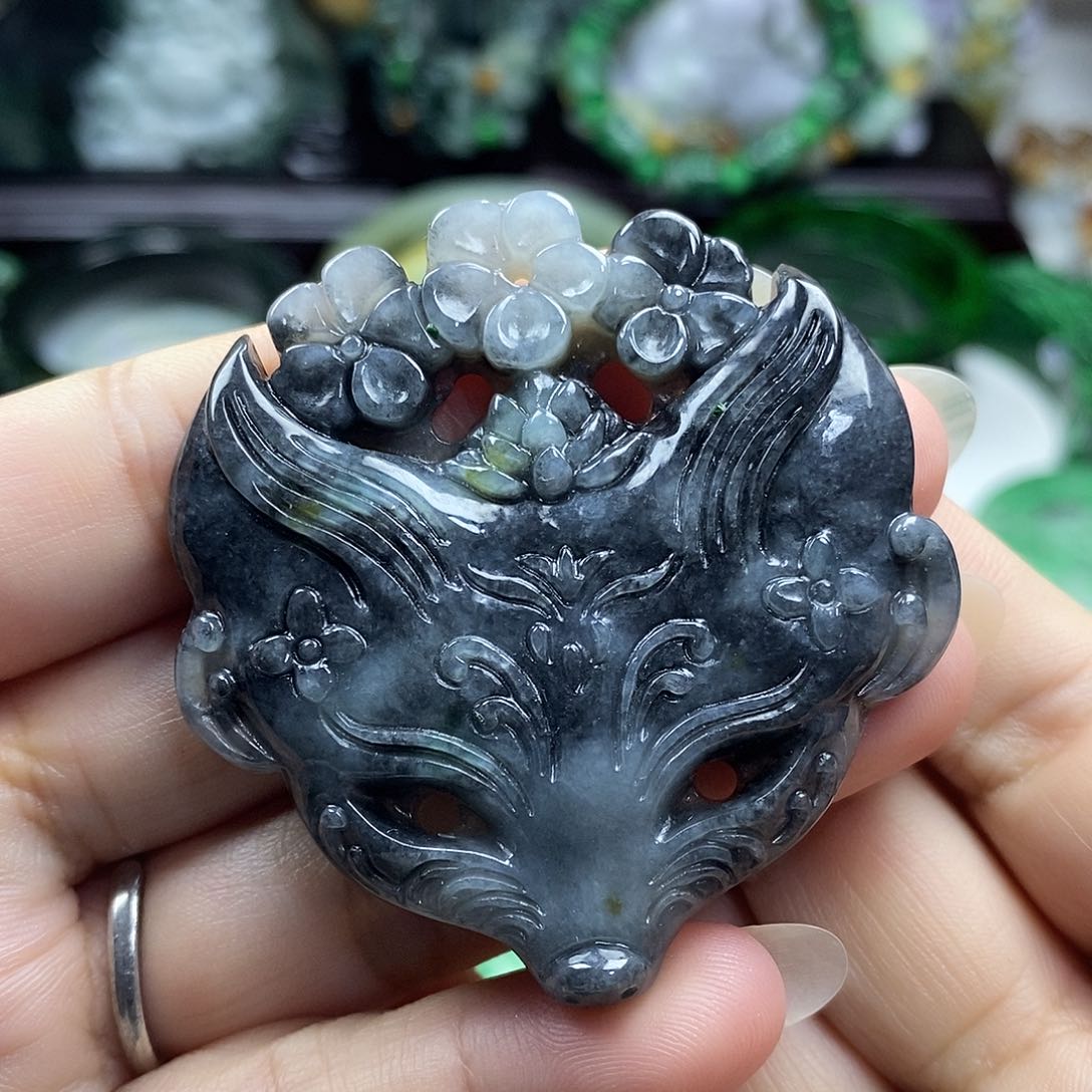 颈饰未镶嵌翡翠牌子