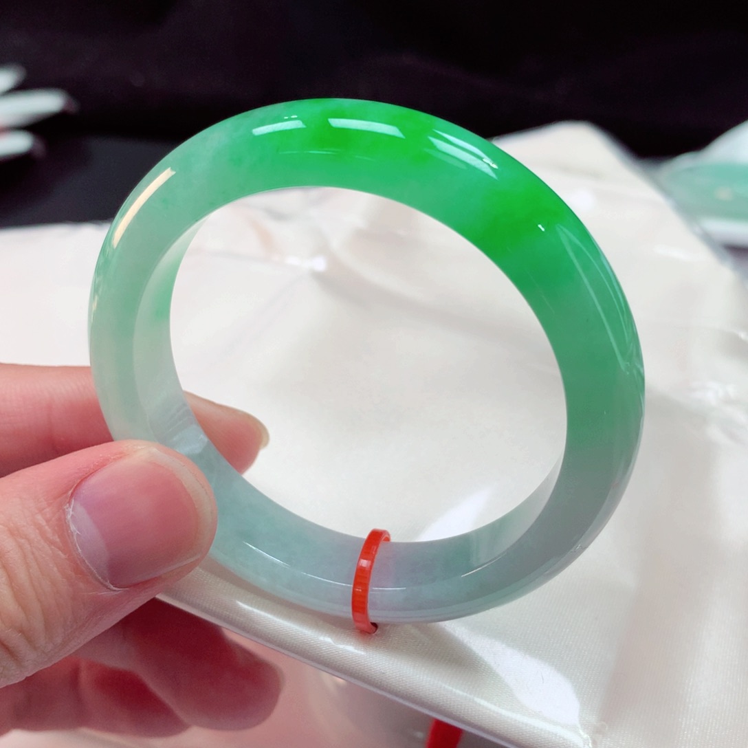 未镶嵌手镯翡翠503