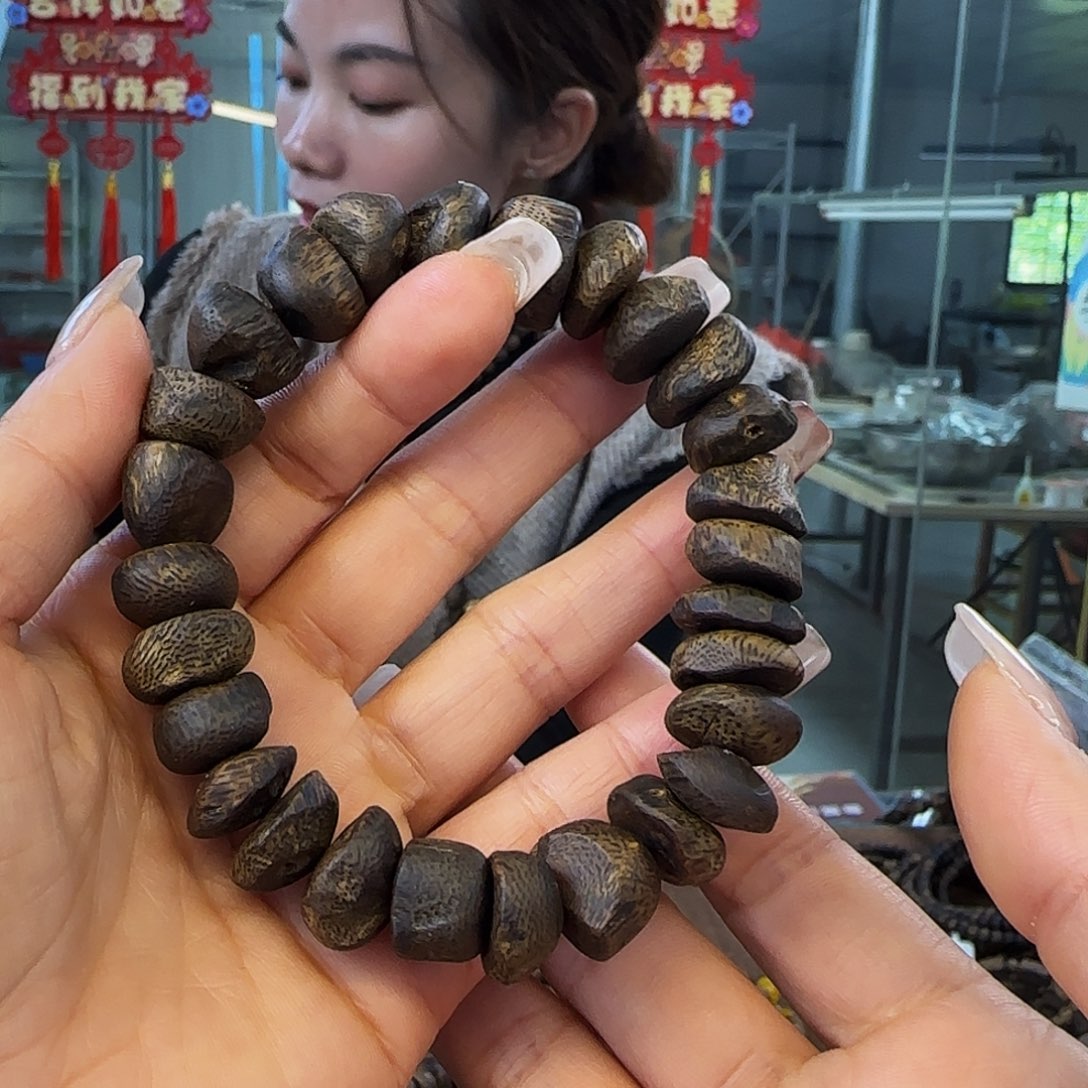 沉香手串多样性发货1条流油王沉水1424