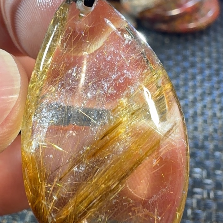 水晶颈饰未镶嵌静**涛