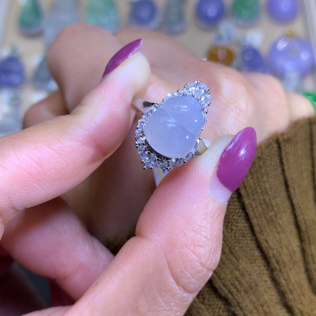 翡翠颈饰银S925镶嵌翡翠