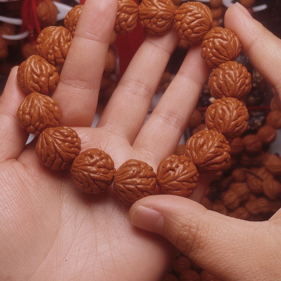 桃核吊坠龙纹桃枭