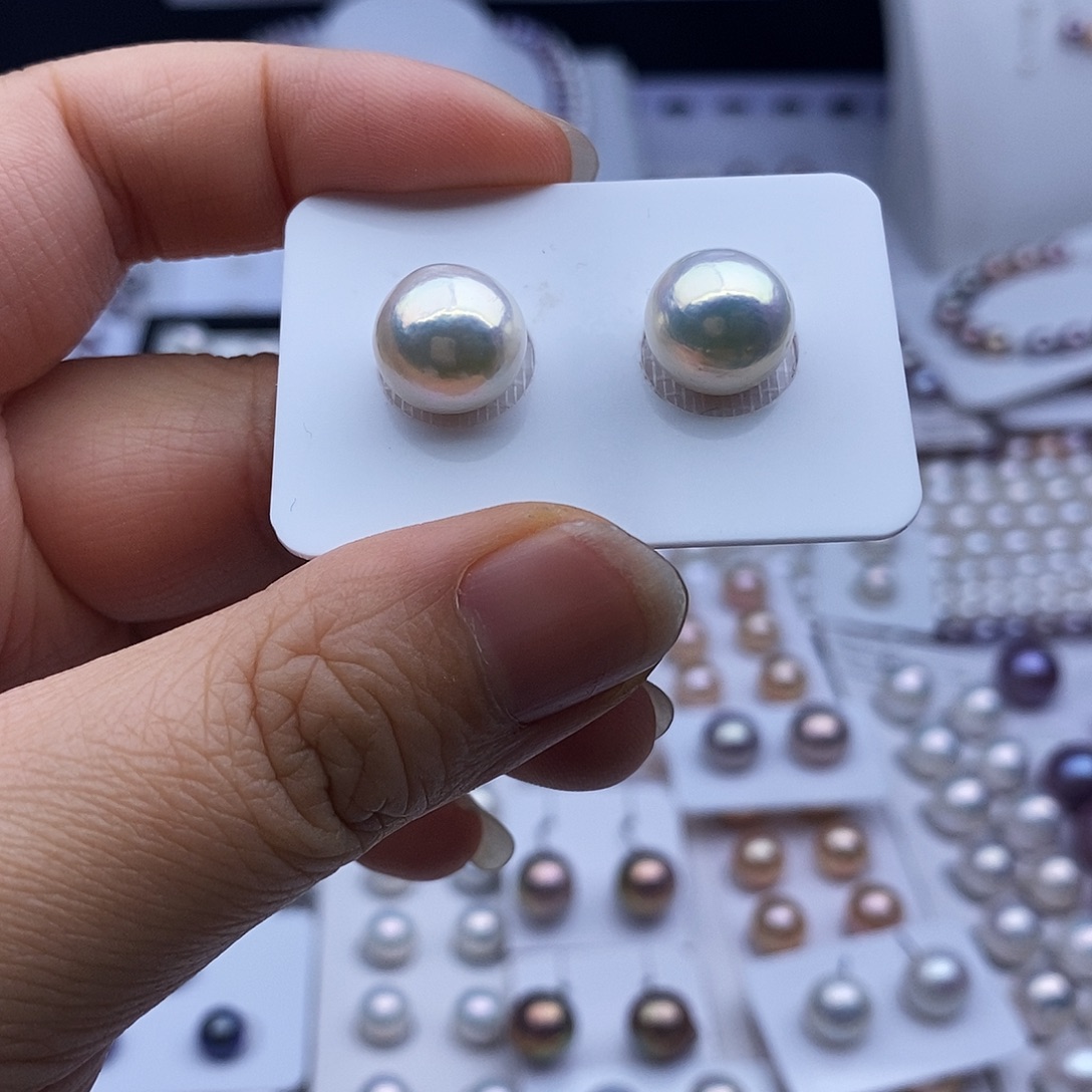 银S925镶嵌耳饰淡水珍珠11-12mm扁圆微瑕对珠