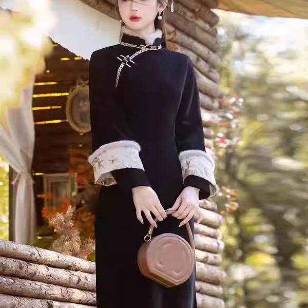 巨好看复古百搭黑色旗袍2025年冬季新中式改良大气高级感加绒加厚