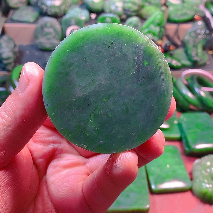 未镶嵌和田玉（碧玉）挂件