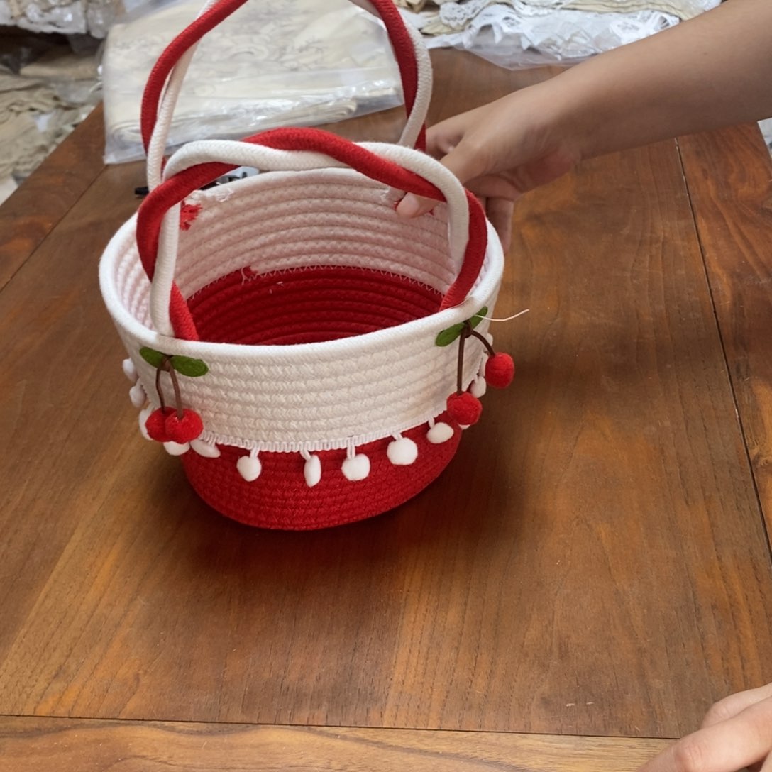 毛绒亚麻棉蚕丝涤纶099-红色小筐