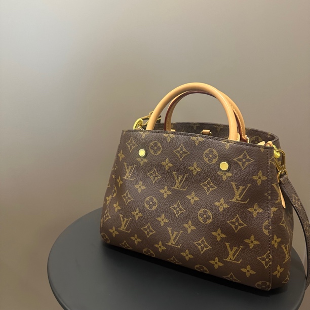 95新 LouisVuitton/路易威登 LV/蒙田bb斜挎手提包/送中检