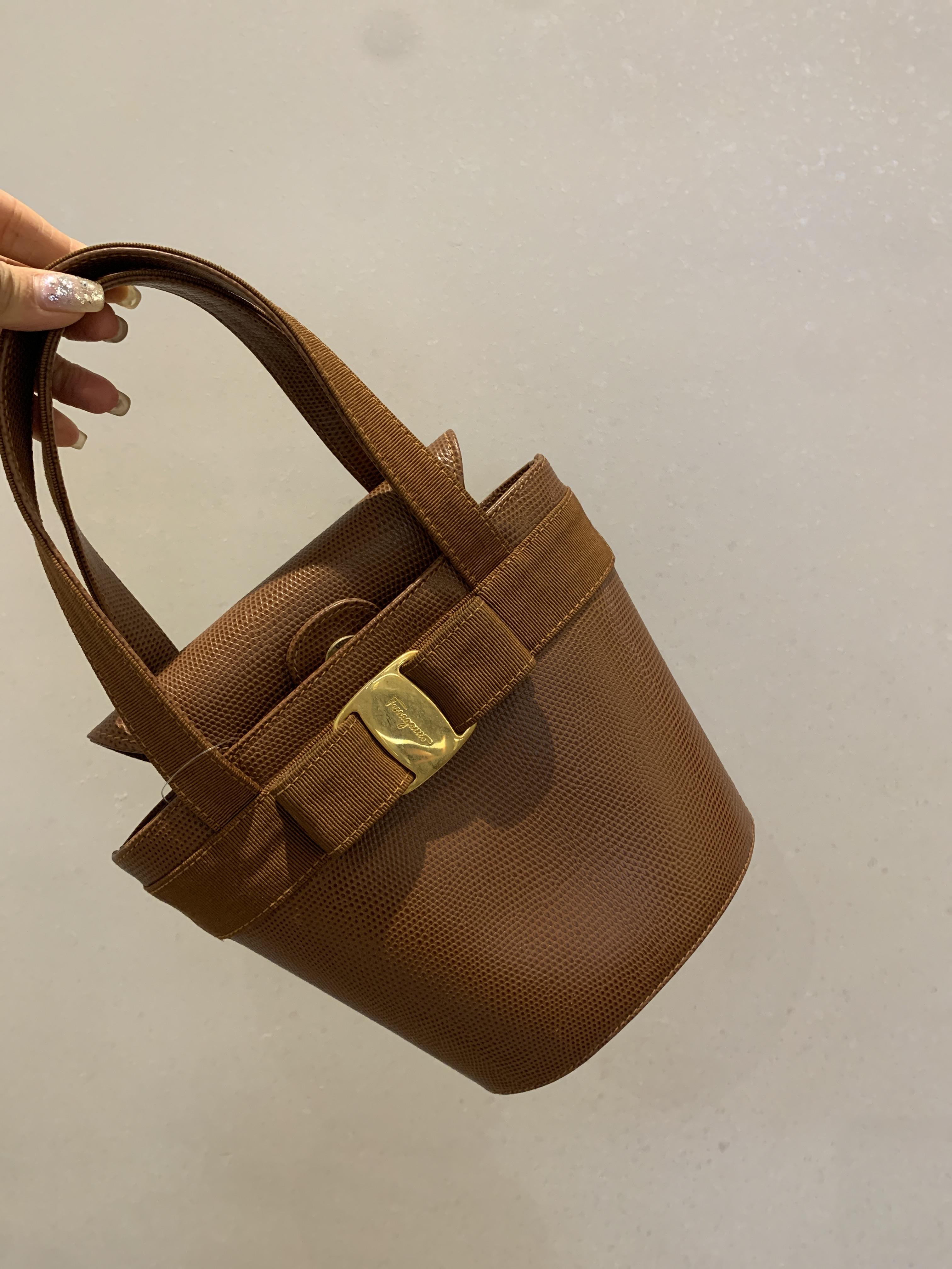 95新 FERRAGAMO/菲拉格慕 大吉中古3/菲拉格慕水桶手提包