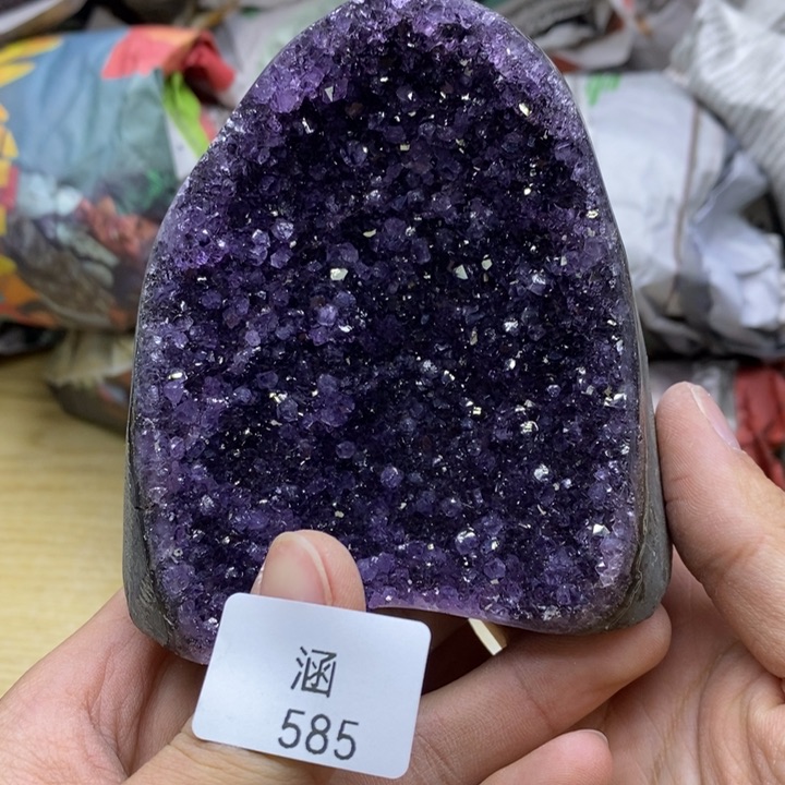 紫晶大型摆件（非配饰）未镶嵌