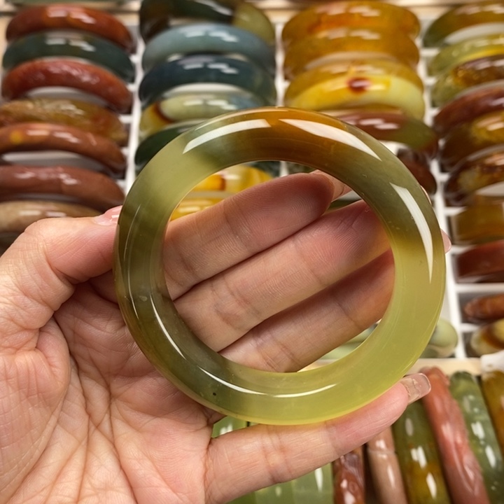 蛇纹石玉手镯未镶嵌54.6