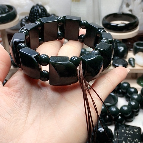 【闪购商品】未镶嵌手串和田玉