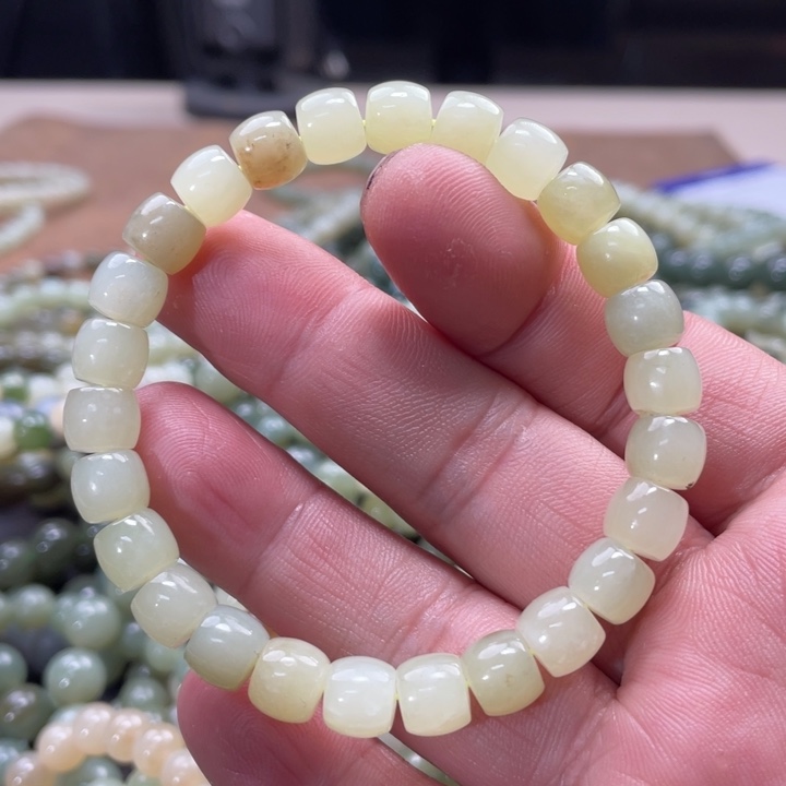 和田玉手链未镶嵌