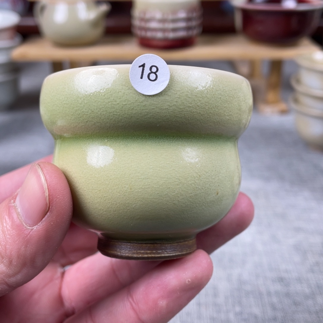 瓷片纯手工制作……