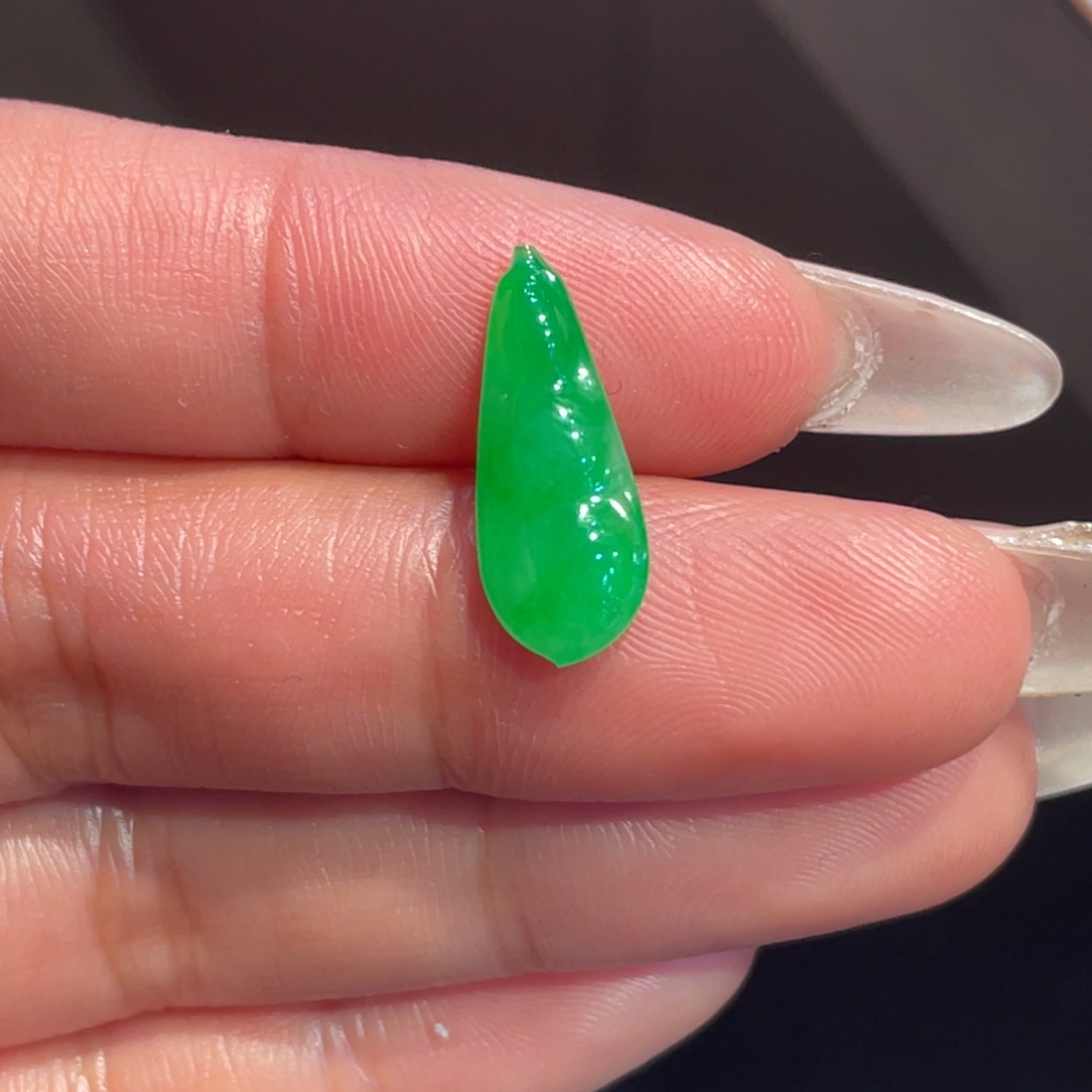 颈饰未镶嵌翡翠豆子