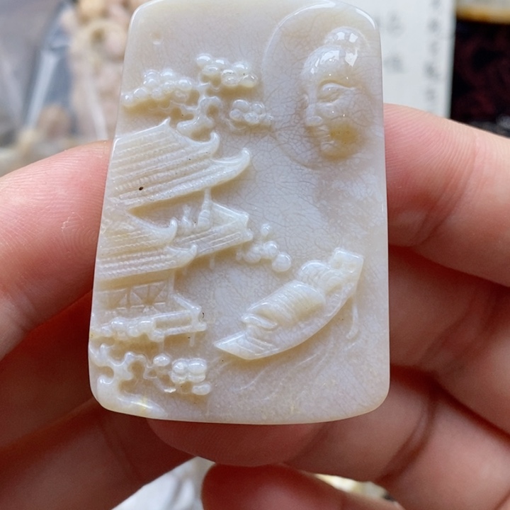 硅化珊瑚（珊瑚玉）颈饰未镶嵌