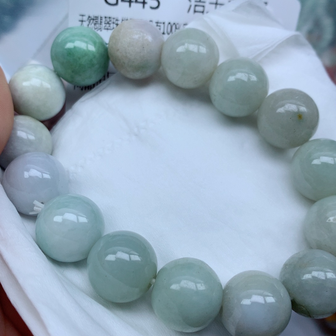 翡翠颈饰未镶嵌手串