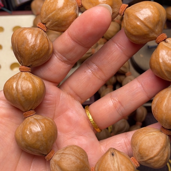 咖****橄榄核手串/手链橄榄核2.3左右