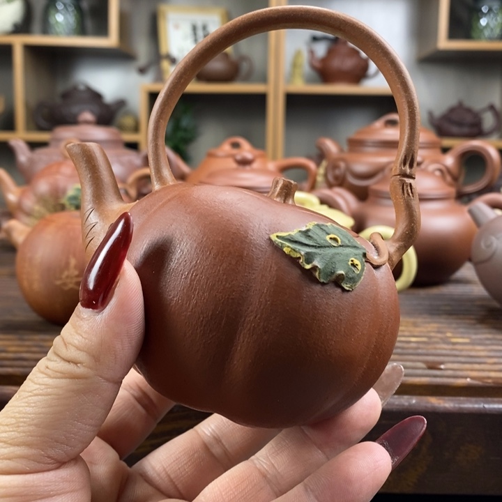 紫砂茶壶和***熟原矿紫砂壶