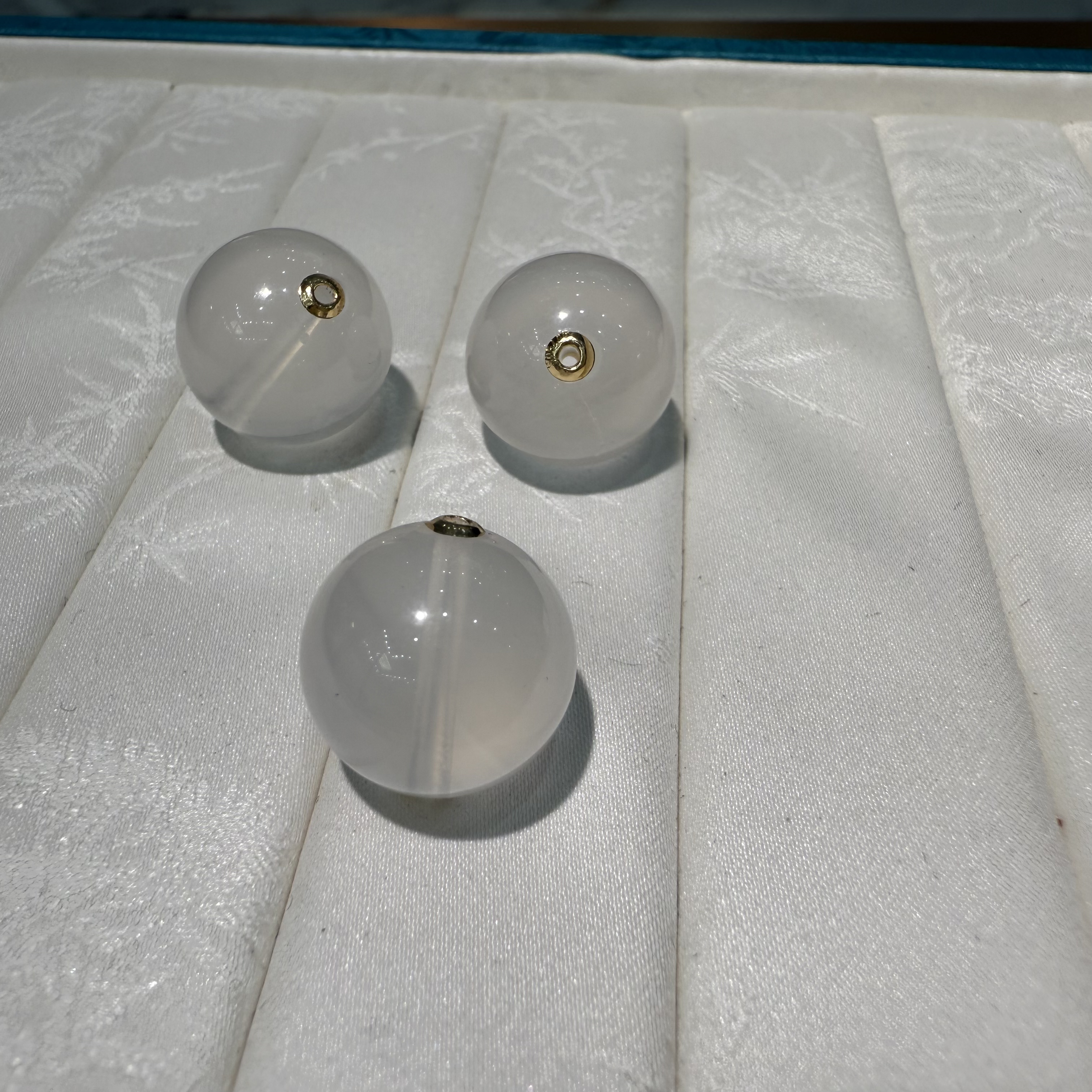 【书记甄选】天然奶白晶吊坠 多样性发一件 约14mm GBB049