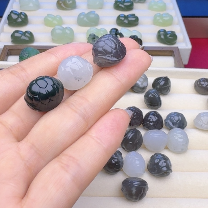 奶***茶和田玉（糖玉）未镶嵌车挂